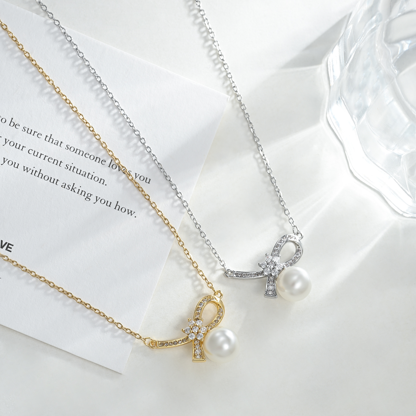 Exquisite bow pendant necklace, a versatile and elegant accessory necklace for dates, weddings, and commutes