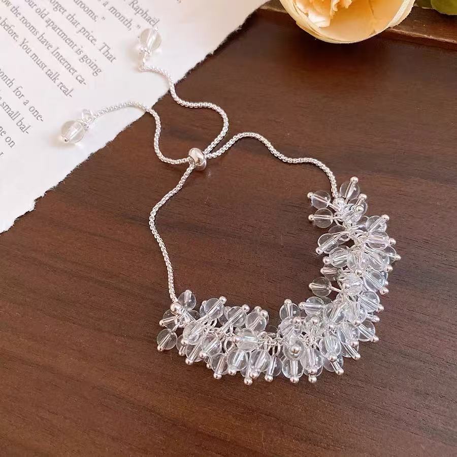 Exaggerated, novel and niche transparent beaded bracelet for women, pull-out cold and ethereal bracelet Specification image