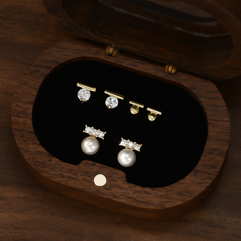 Серебряная игла S925 длиной, короткие индивидуальные T-образные маленькие золотые шары, 3 пары карт в картах и 3 пары сережедневных гвоздей Application Scenario