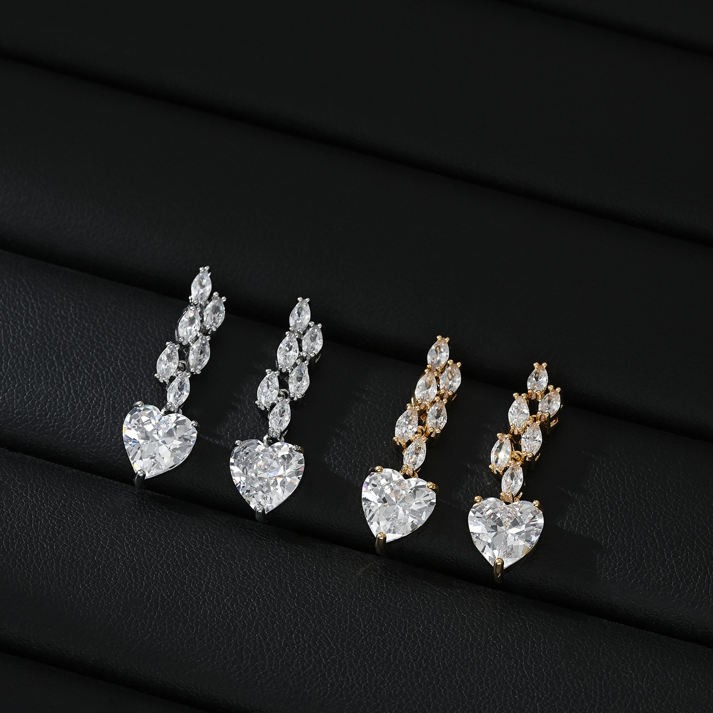 Silver horseeye diamond and heart-shaped pendant earrings for women, long style to shape the face, light luxury earrings for banquets