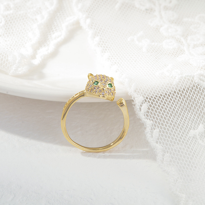 Cabeza de leopardo dorado anillo abierto mujer ojos verdes perforado anillo abierto todos los días versátil