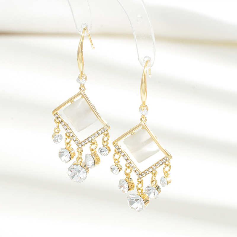 Golden hollowed-out square tassel ear hooks, female geometric square long pendant ear studs Specification image