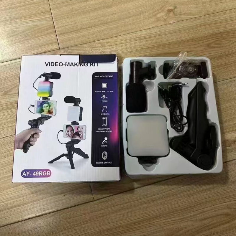 AY-49RGB luz de bolsillo de pierna de belleza para teléfono móvil en vivo juego de luz de bolsillo con micrófono con bluetooth luz de relleno Application Scenario