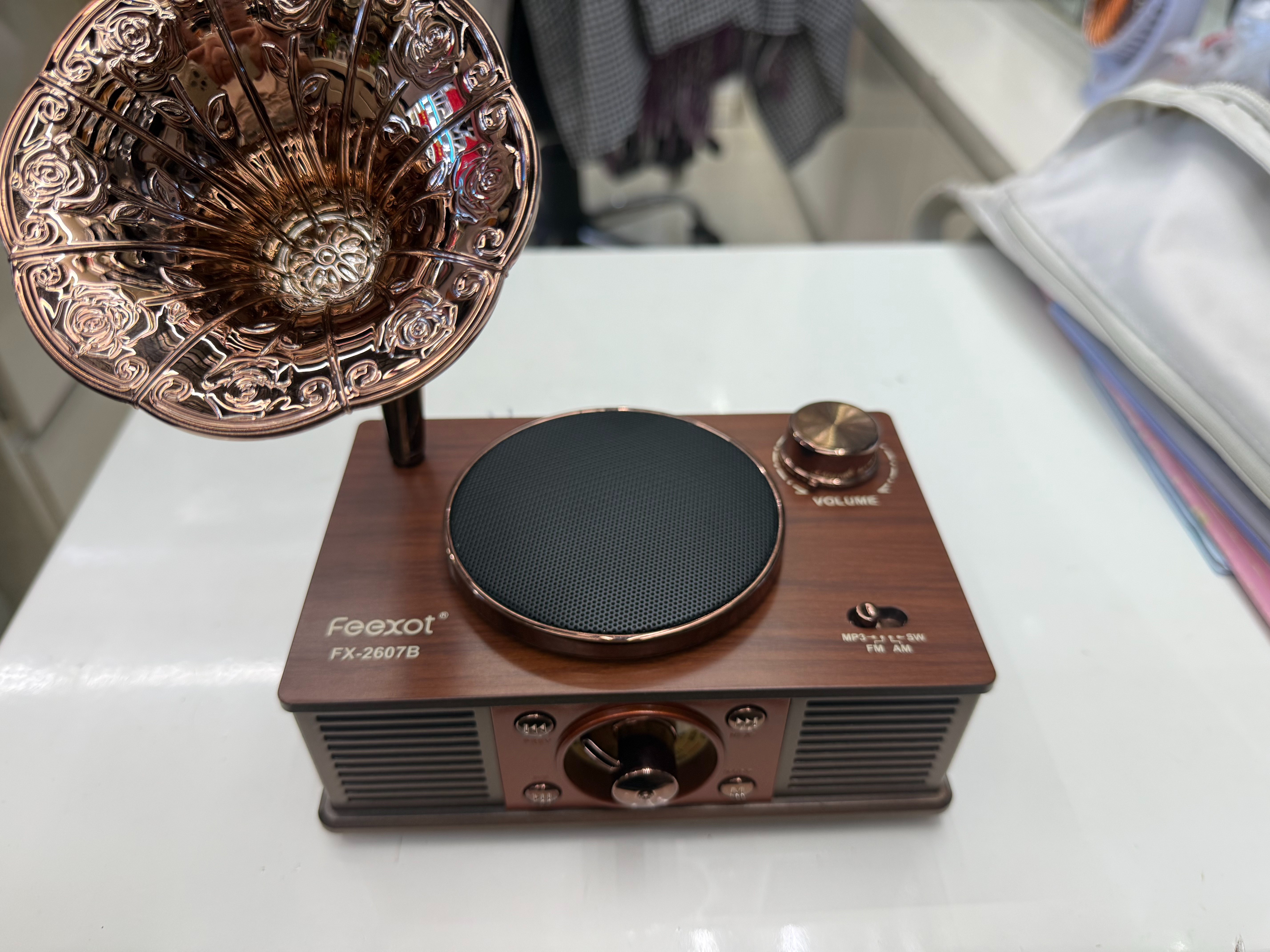 جهاز جديد من طراز FX-2607B من طراز Bugle، يعمل على تشغيل موسيقى "USB TF TF، وهي نوع جديد من طراز FX-2607B يعمل على تشغيل موسيقى المسنين