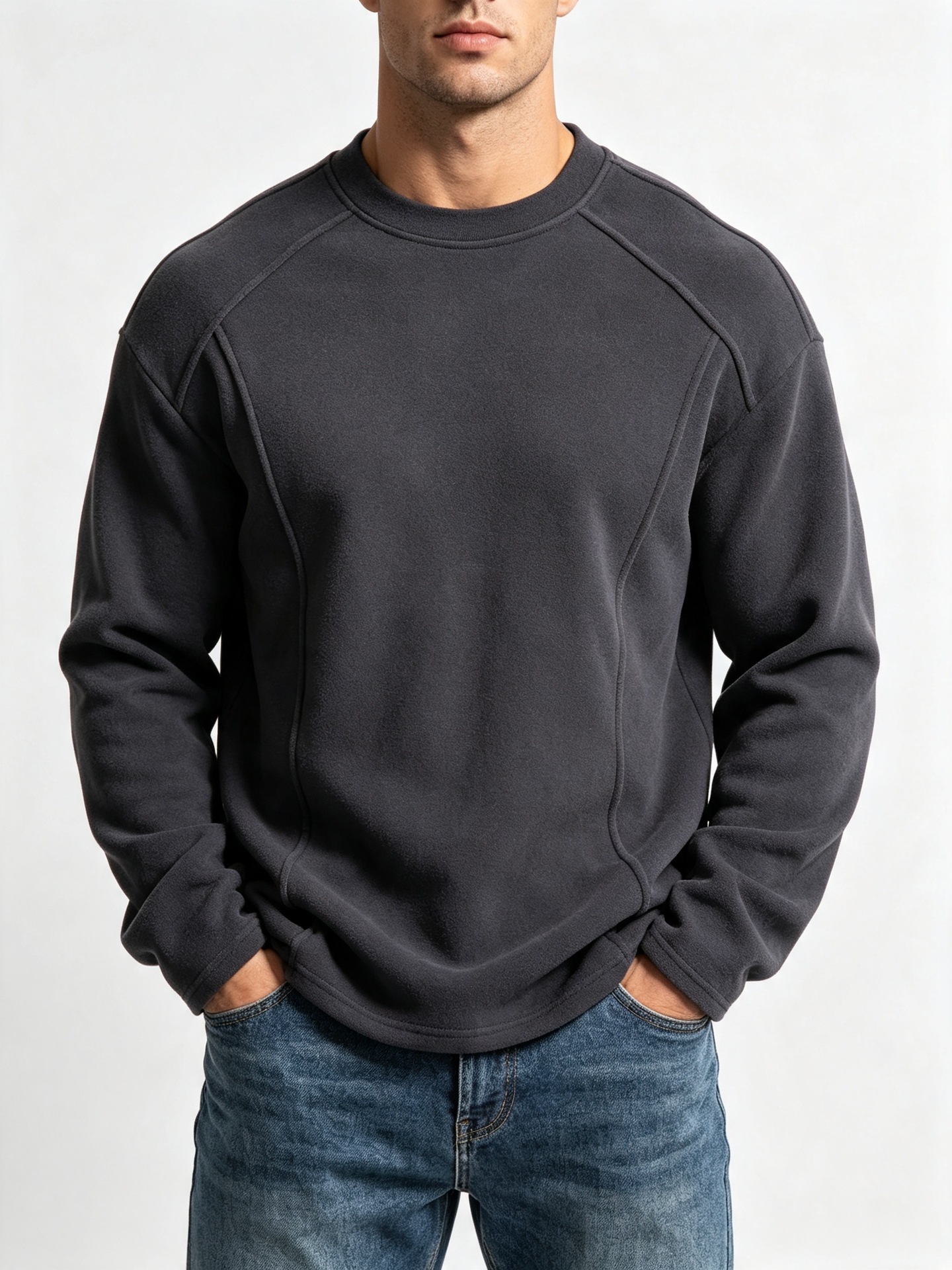 For men, wear a semi-high-neck base layer and a long-sleeved knitted T-shirt with a small neckline in the autumn and winter thermal underwear of De Rong Application Scenario