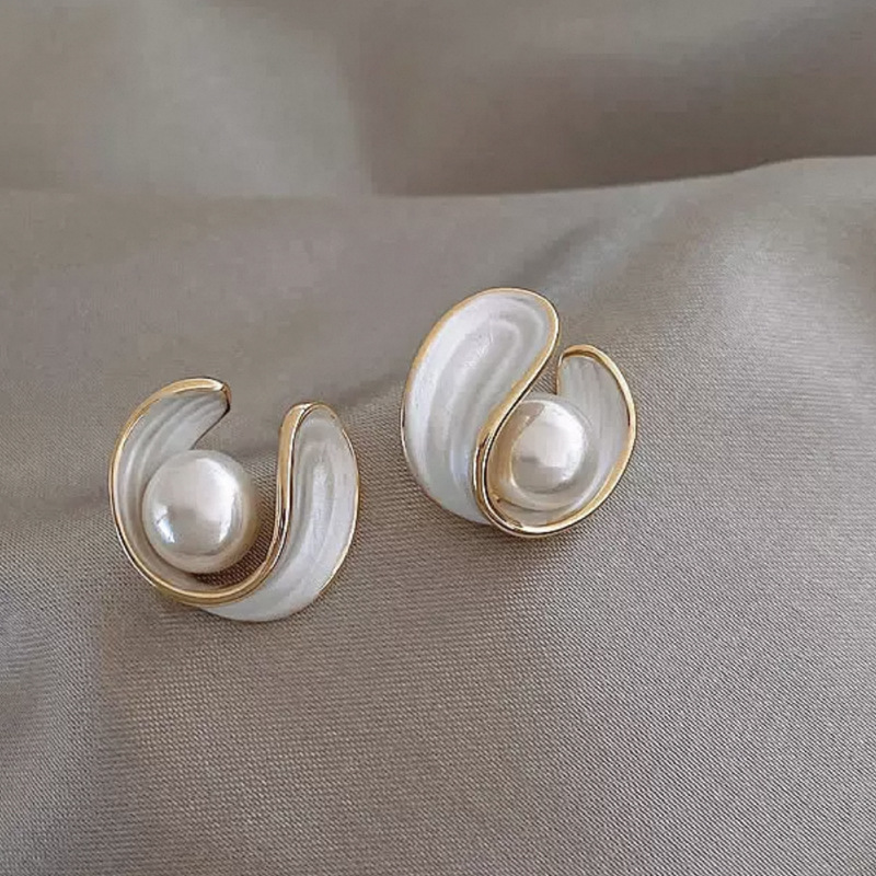 Oro y plata bicolor curva pendientes mujer simple arco enrollado orejeras commuter vestidor decorativo pendientes