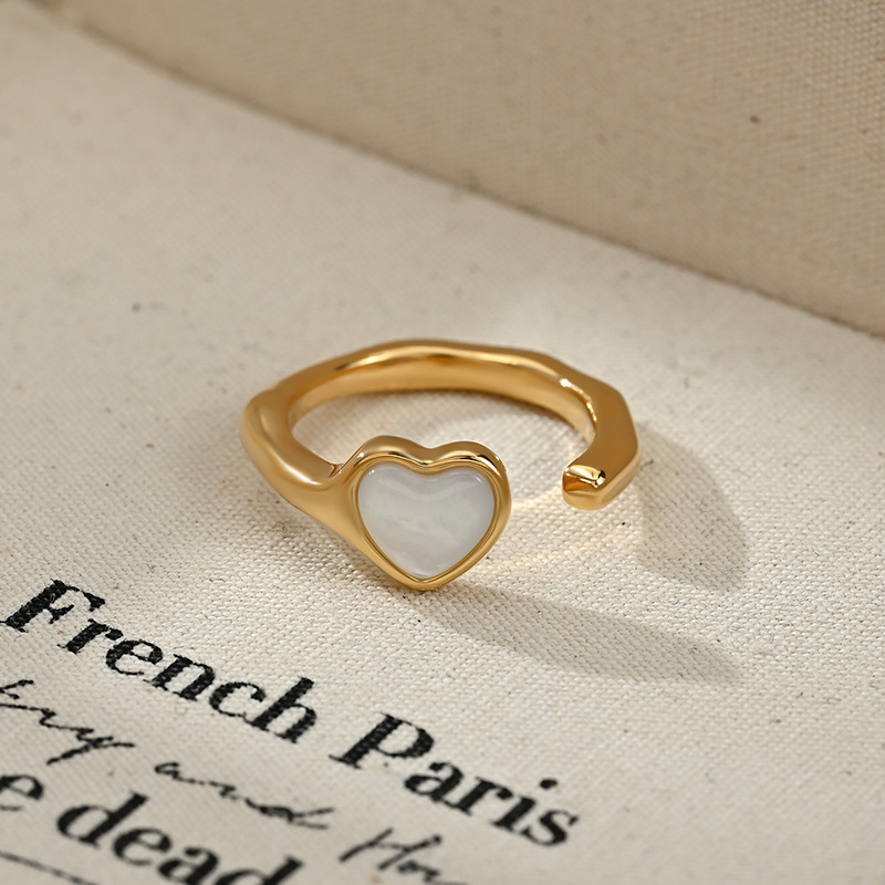 White shell heart-shaped open ring for women, adjustable heart-shaped golden ring, simple and elegant jewelry supply