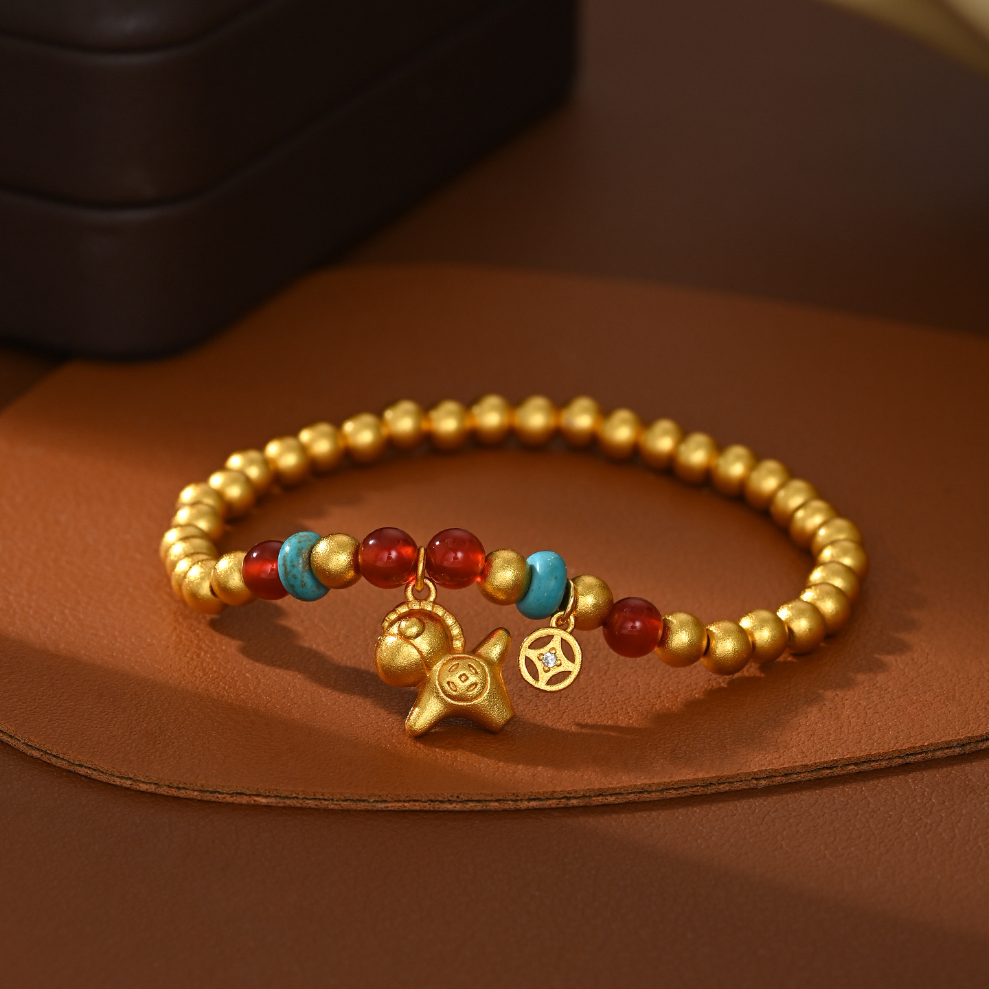 New Chinese-style gold bead bracelet, female pony copper coin pendant bracelet, Chinese-style gift jewelry supply Application Scenario