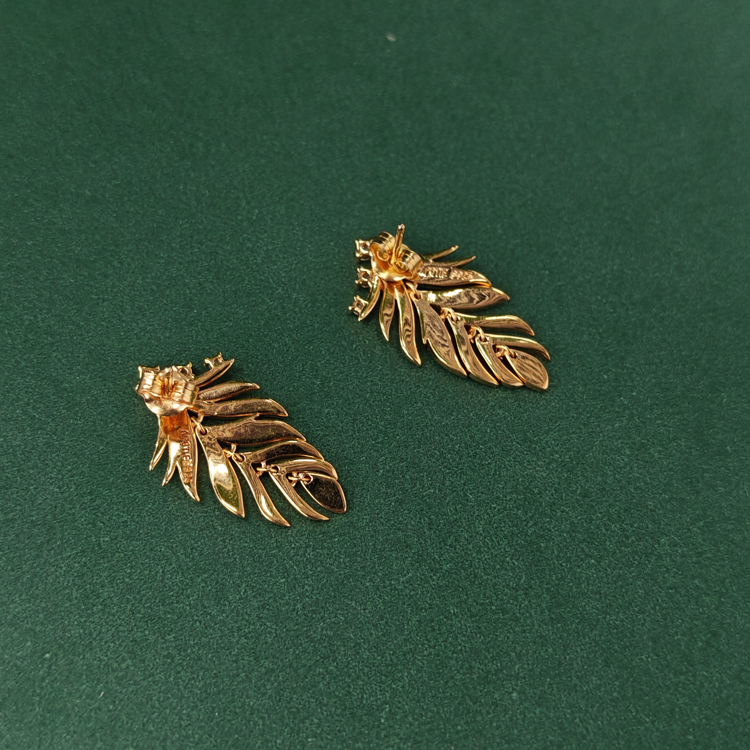 APOTIE's brushed feather with zirconium stud earrings and ear bone stud fashion S925 silver earrings, a niche design of stud accessories undefined