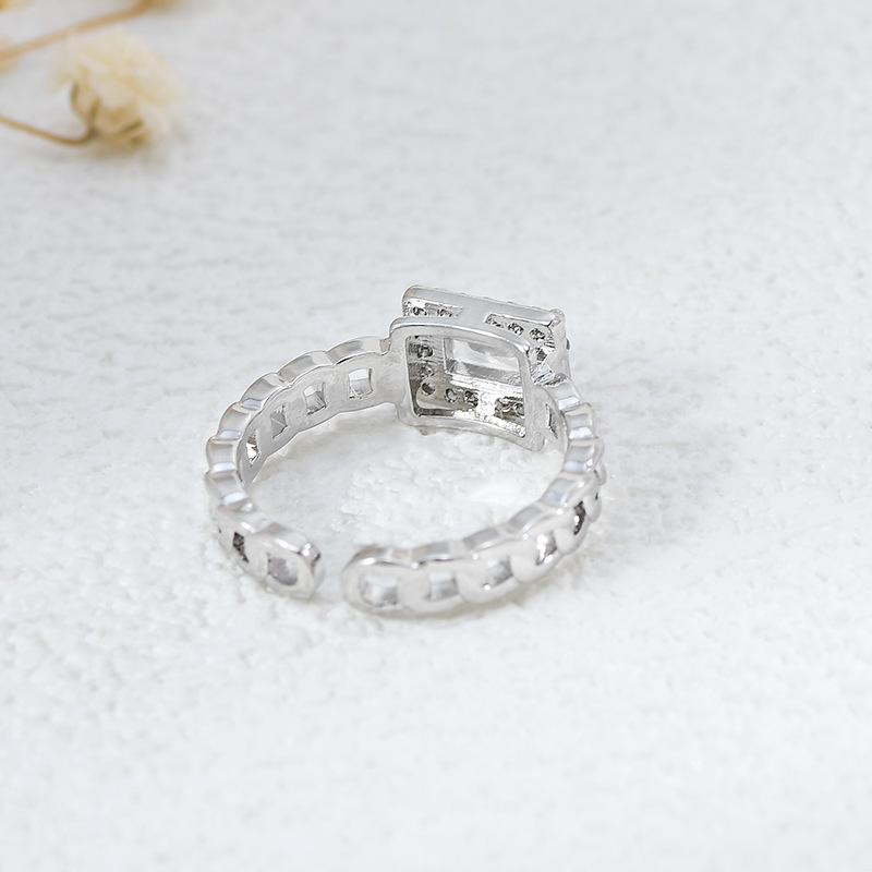 Silver Cuban chain ring for women, rectangular encirclement set with rhinestone, a sweet and cool style versatile piece Specification image