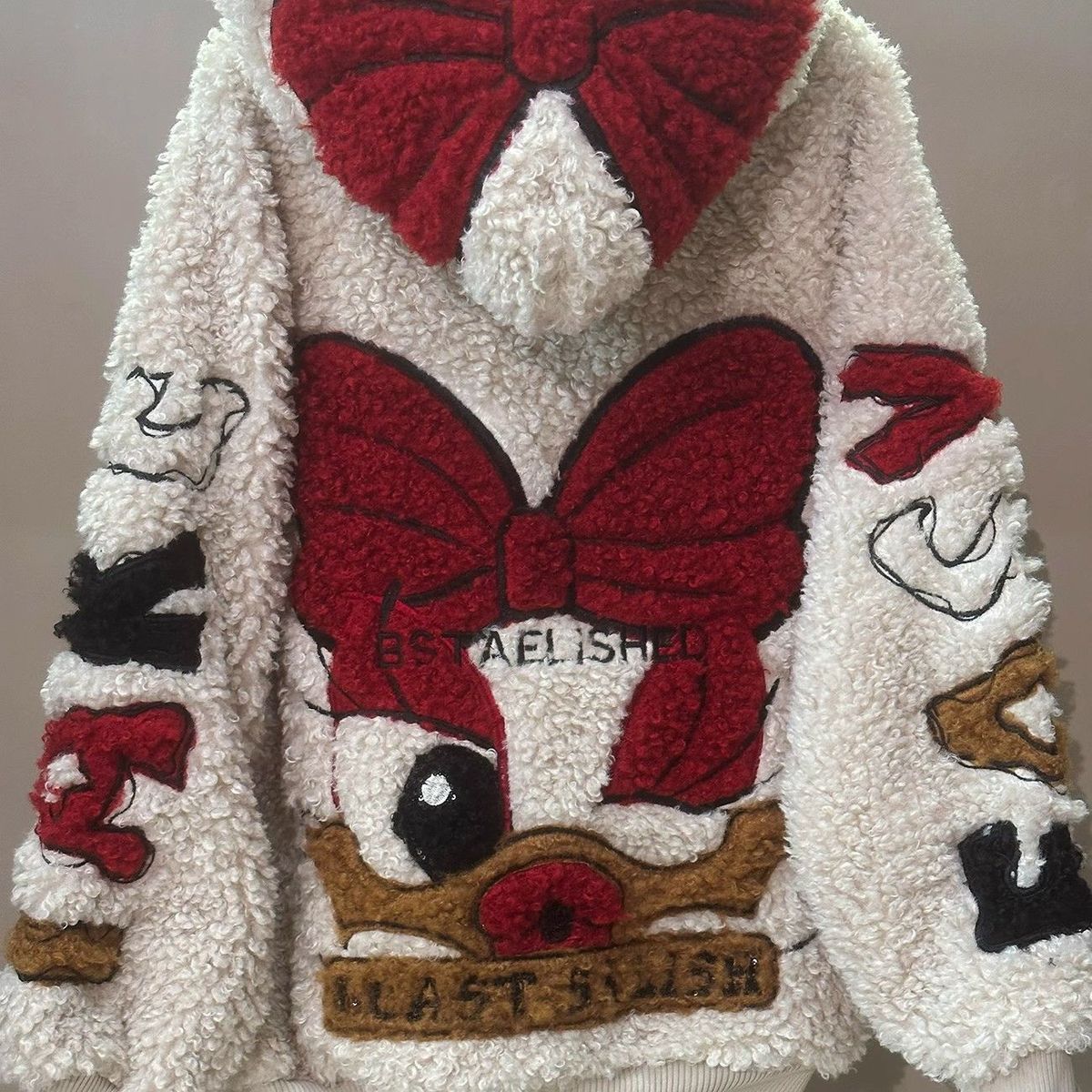 زيادة في الحجم يتراوح بين 2 و 300 باوند من الوزن من الوزن الثقيل في فصل الشتاء، Item Picture