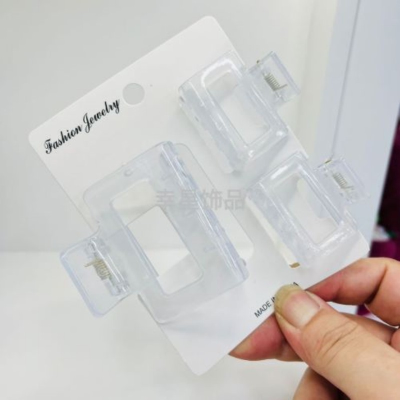 Xingxing Accessories' new fashionable hair clips, headwear, simple and versatile hair accessories, girls' and students' hair clips, hair accessories, women's trendy styles Application Scenario