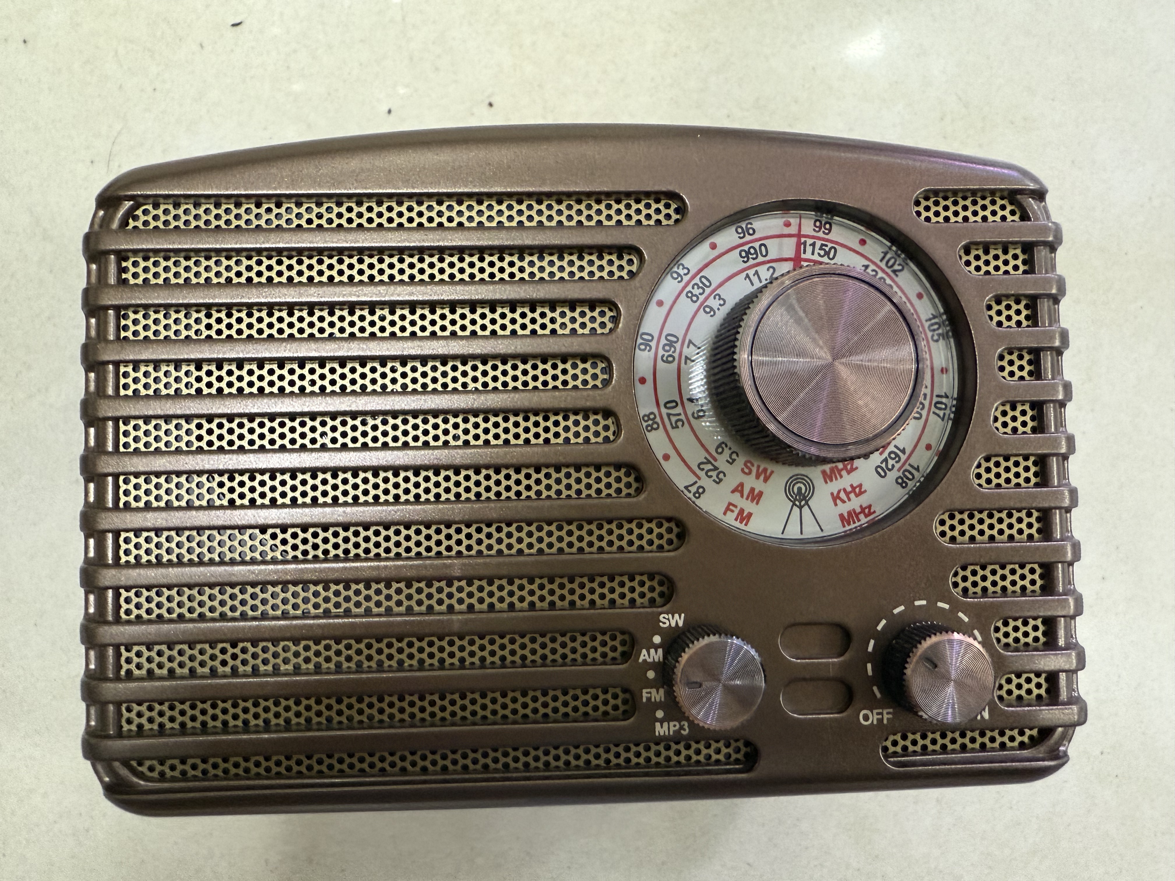 M-167BT classic retro radio Bluetooth speaker, wood grain metal texture, multi-band multi-functional desktop ornament, USB music TF card for playing music, suitable for the elderly