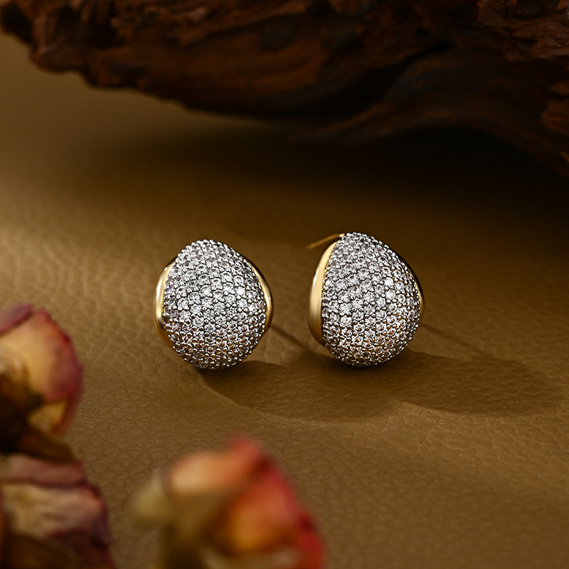 Oro y plata bicolor diamantes en forma de gota de agua pendientes de mujer con borde de oro elegante lujoso elegante premium sentido pendientes Specification image