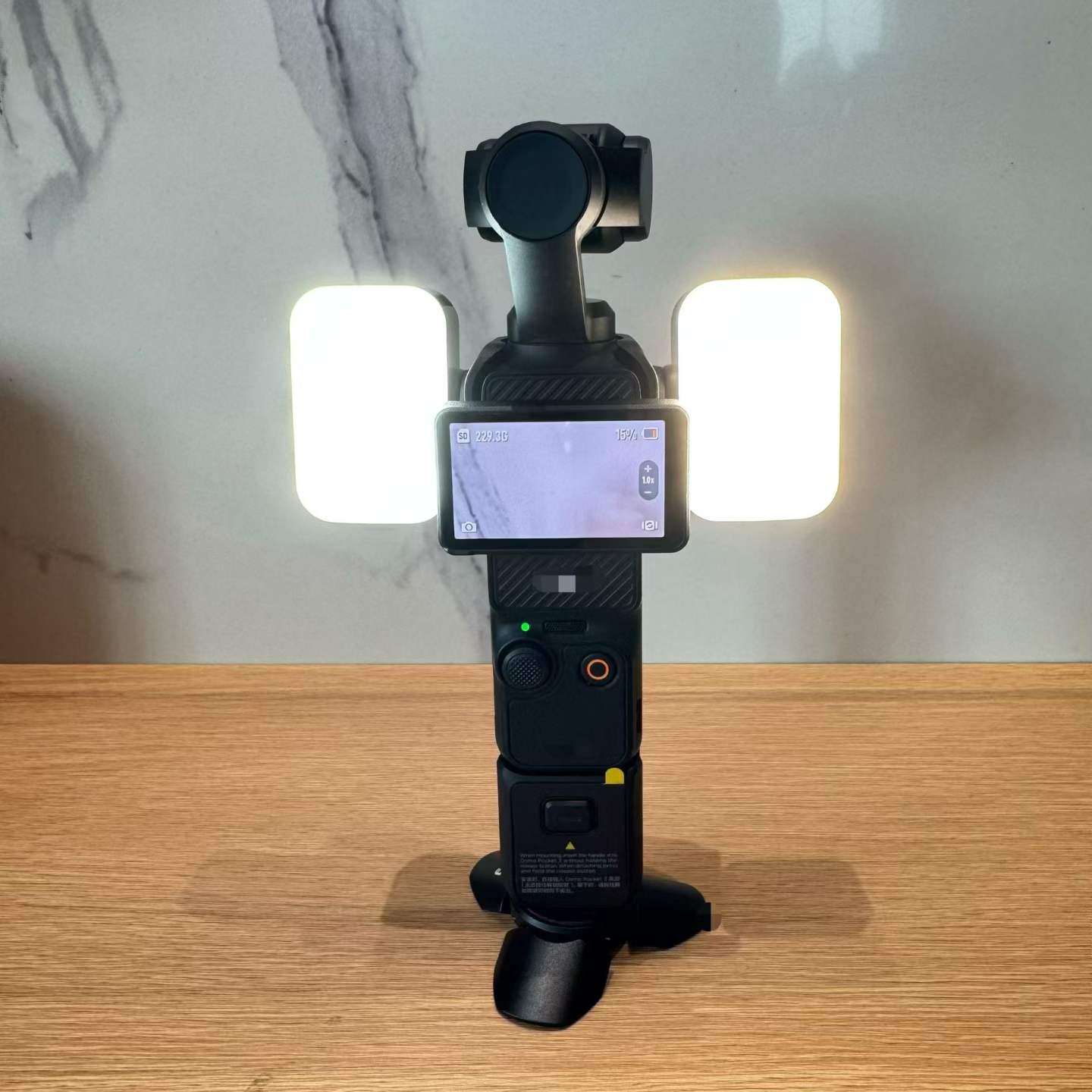 Aplicable DJ dji pocket3 luz de recarga tipo de succión magnética lámpara de bolsillo de desmontaje rápido lingelink cámara deportiva luz de fotografía detail image 4