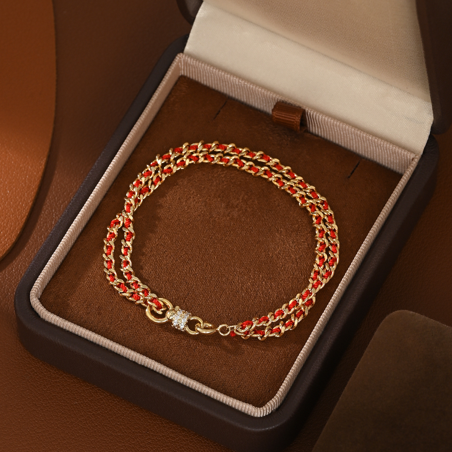 Año nuevo oro rojo brazalete trenzado cadena de metal cuerda roja patchwork mano adorno nacimiento nacimiento chica blanca pic 4