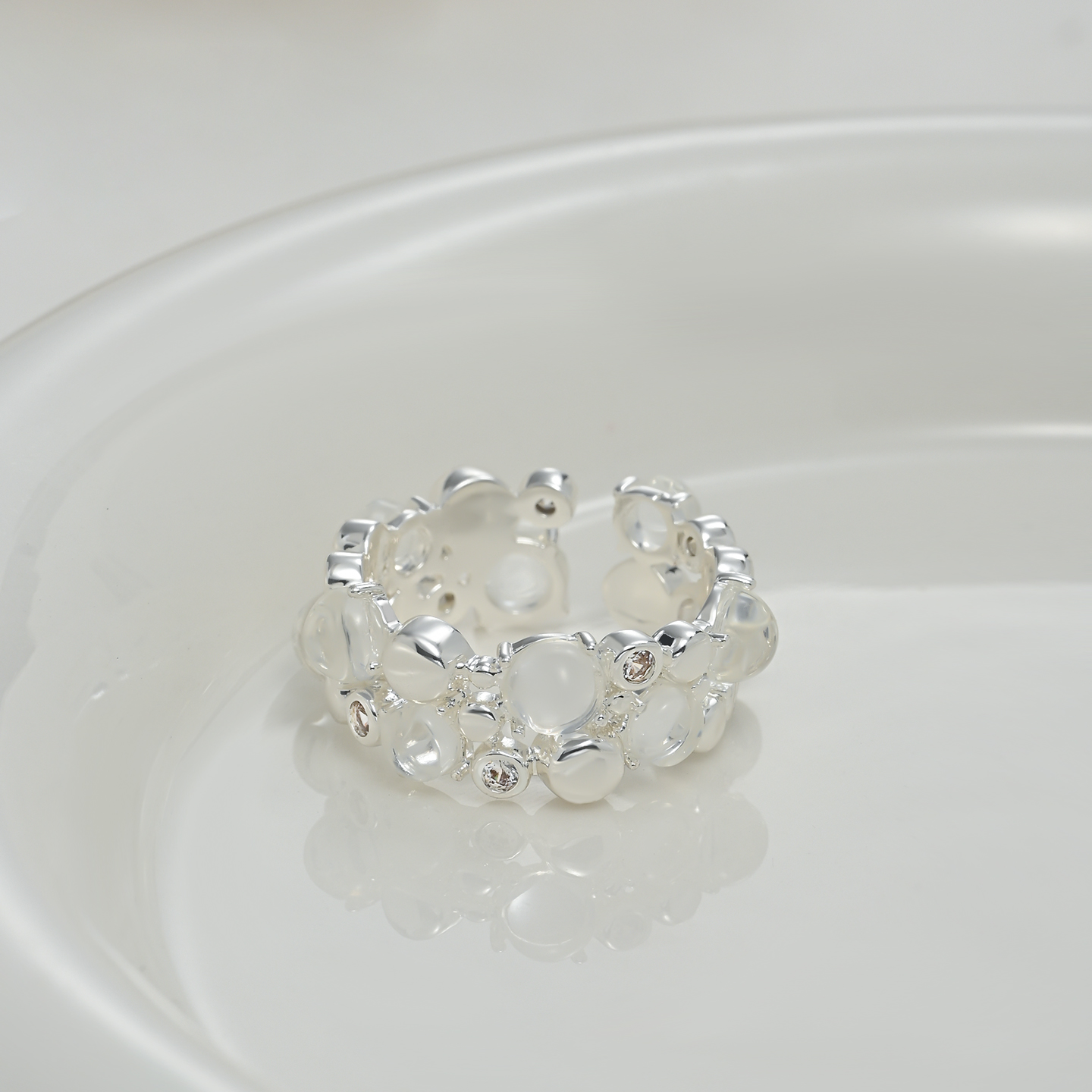 Cold wind cat's eye stone ring, silver heavy metal staggered gemstones set with diamonds, a niche girls' ring with an open opening, a versatile daily outfit Specification image