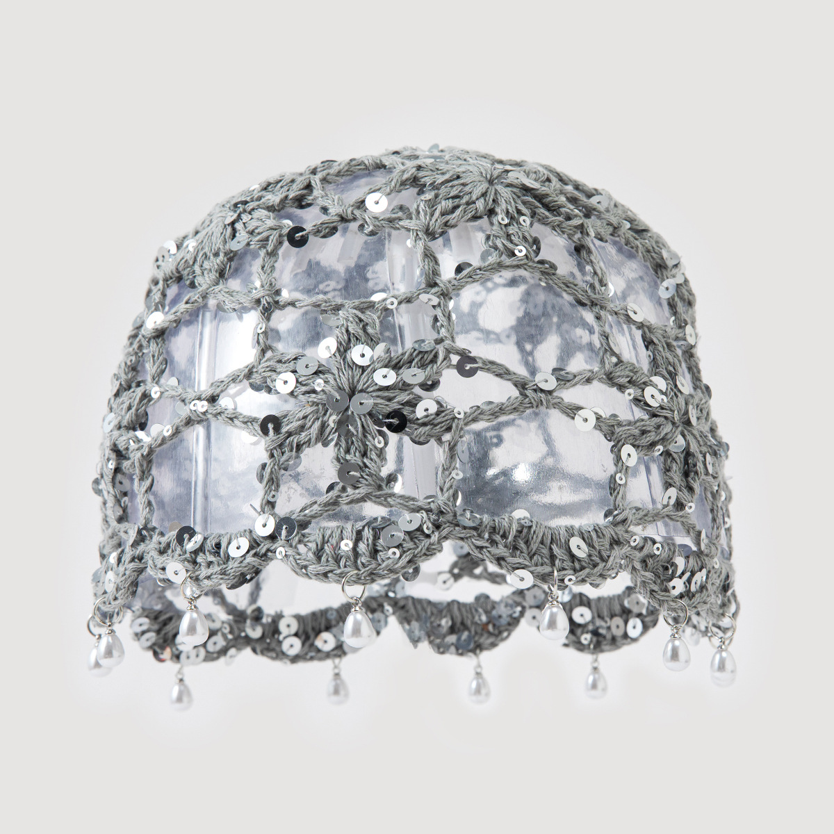 Retro ethnic style crocheted headscarf hat, breathable cut-out pearl pendant lace headscarf hat, sequined flower women's knitted hat Application Scenario