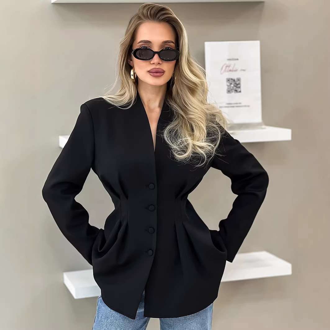 A stylish autumn European and American women's suit with a slimming and cinched waist, featuring a V-neck suit jacket with a commuting design