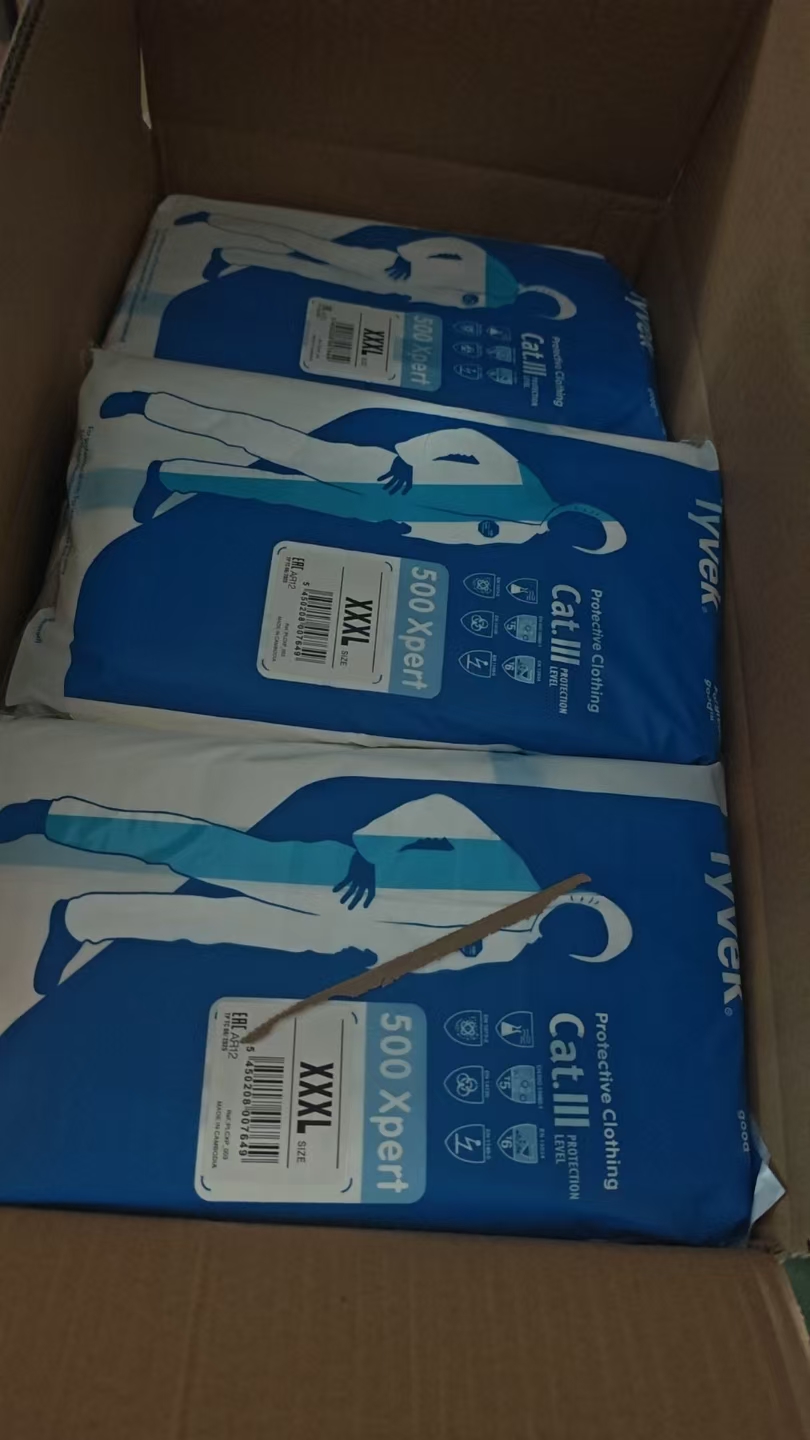 Ropa protectora médica bata blanca bolsa de embalaje azul ropa protectora polvo y bacterias equipo de protección médica ropa protectora médica bata blanca bata blanca médica