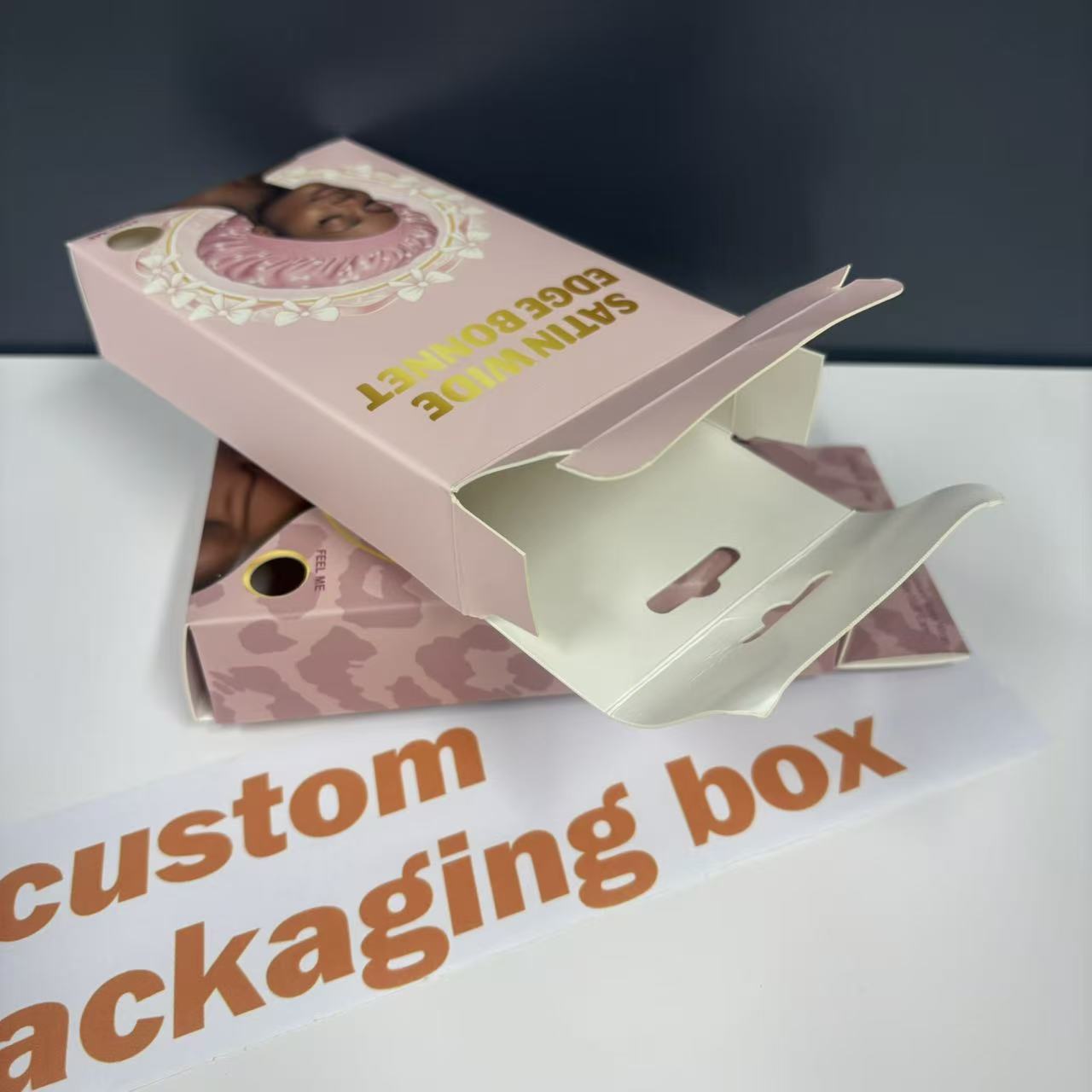 Custom Cosmetic Packaging Boxes details Picture