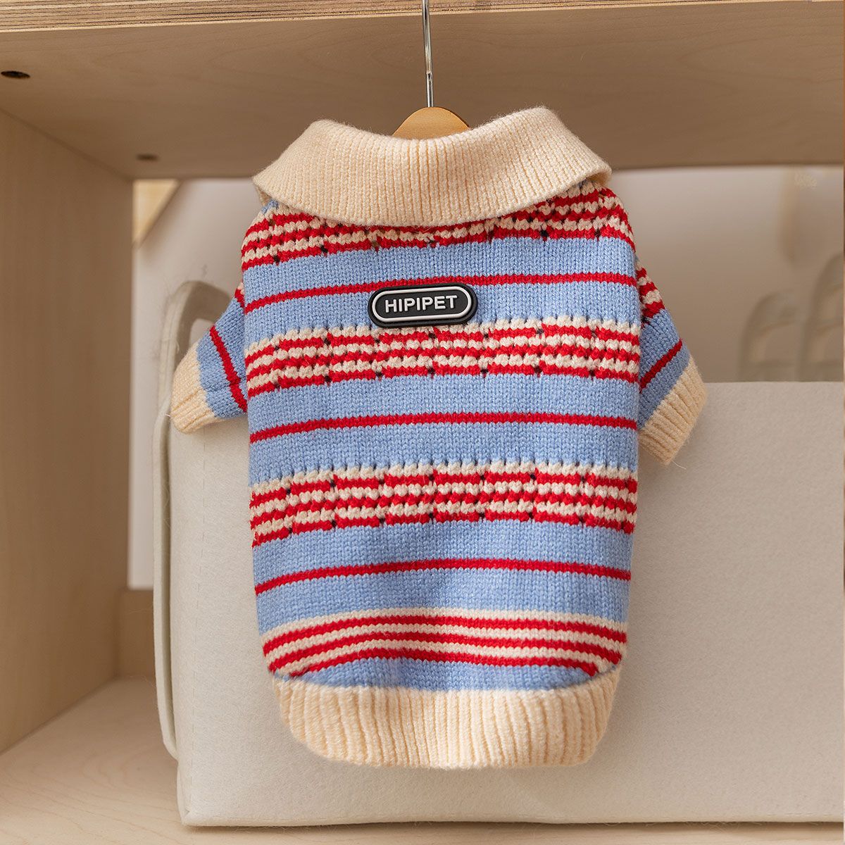 Color-blocking striped lapel pet knitted sweater, Teddy Bichon Frise small dog, warm two-legged dog clothes for autumn and winter Specification image