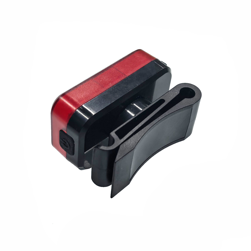 251026 kit de luz de bicicleta USB recargable faros de bicicleta kit de luz trasera faros de bicicleta de montaña advertencia de seguridad luz trasera luz combinada delantera y trasera Item Picture