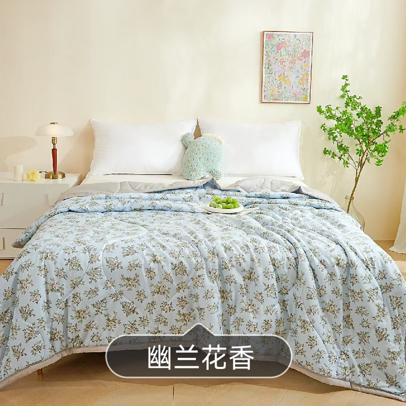跑量水洗棉印花夏被
尺寸  200*230
工艺  机包边
面料  化纤水洗棉
重量  2.2斤左右白底实物图