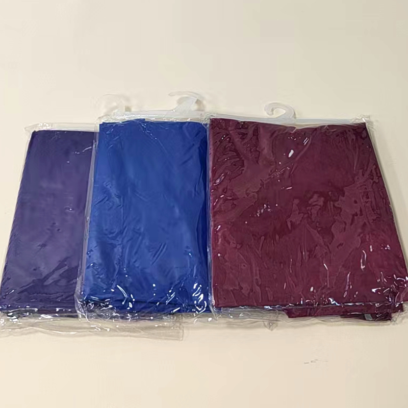 Li Wang Direct Sales Double hat, brim, Oxford fabric, single-person motorcycle windproof and rainproof raincoat, rain cover Application Scenario