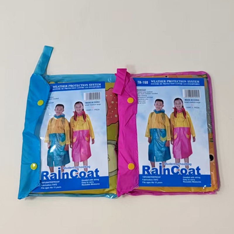 The new PVC material children's schoolbag raincoat from Li Wang is a trendy and fashionable raincoat for going to school and traveling in the rain Item Picture