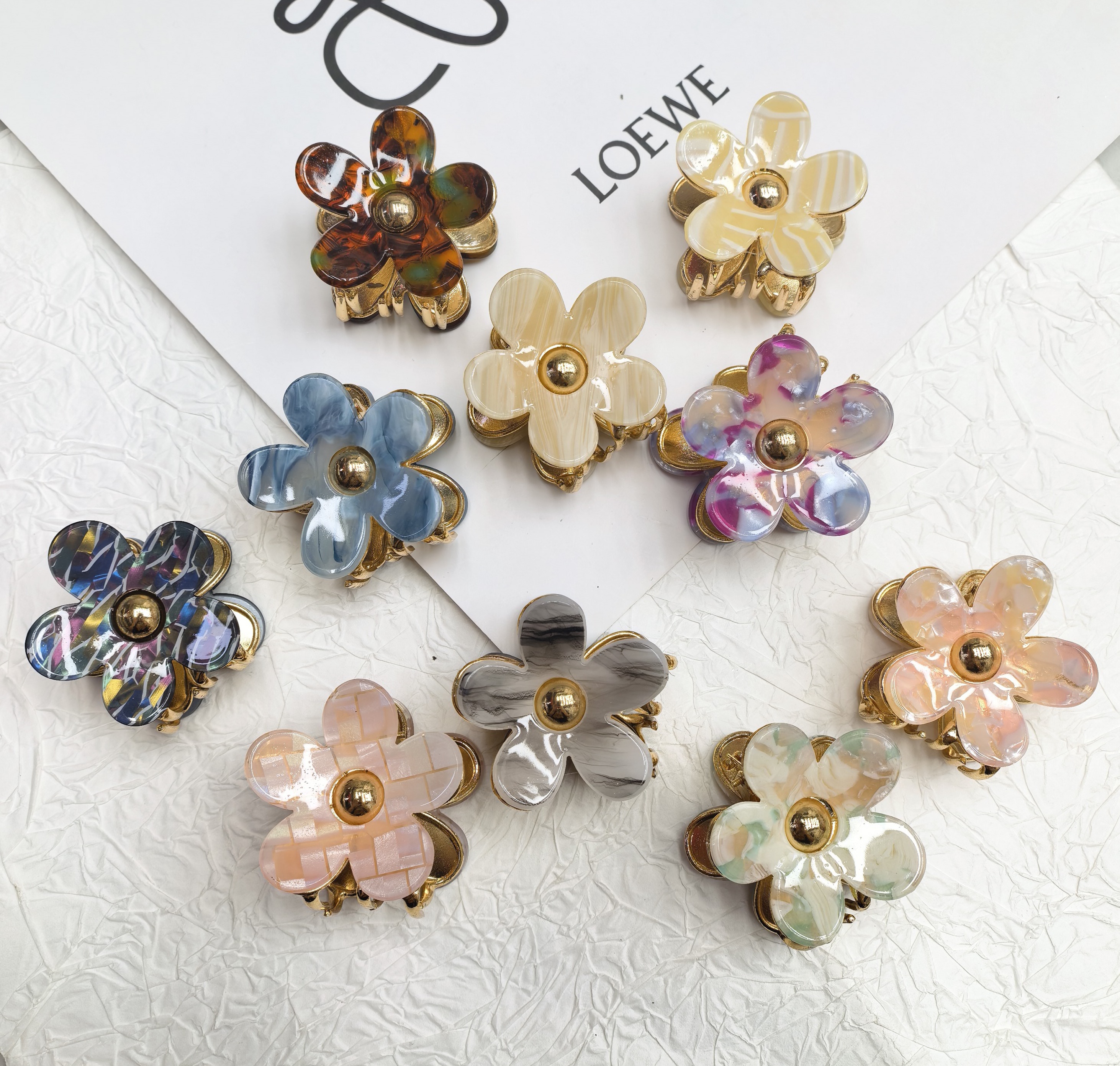Korean-style acetic acid flower metal hair clips, new stylish and versatile shark clip hair clips for the back of women's heads
