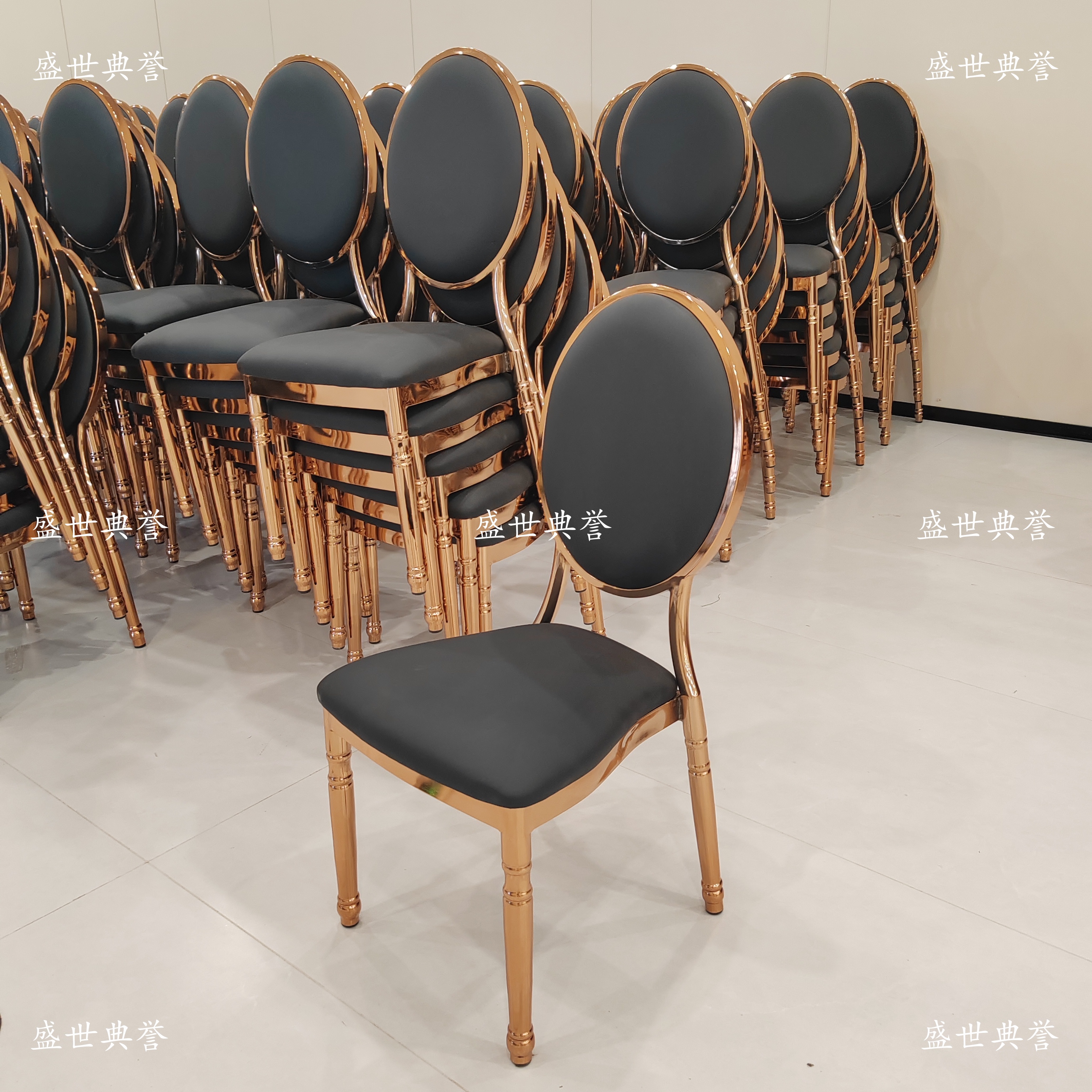 Maanshan international hotel banquete mesa de comedor silla de sol de boda temática del hotel centro de banquete banquete de boda silla de comedor chapada en oro