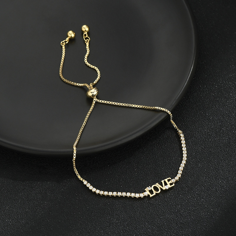 "LOVE letter pull-out diamond-encrusted bracelet for women, adjustable beads sliding, romantic proposal gift style. Application Scenario