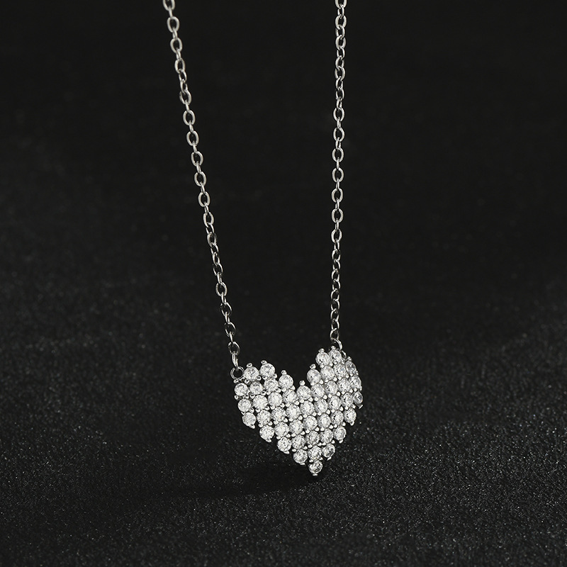 Full diamond heart-shaped golden necklace for women, closely set with small diamonds, full heart pendant, fine O-chain, sweet and light luxury collarbone chain supply Specification image