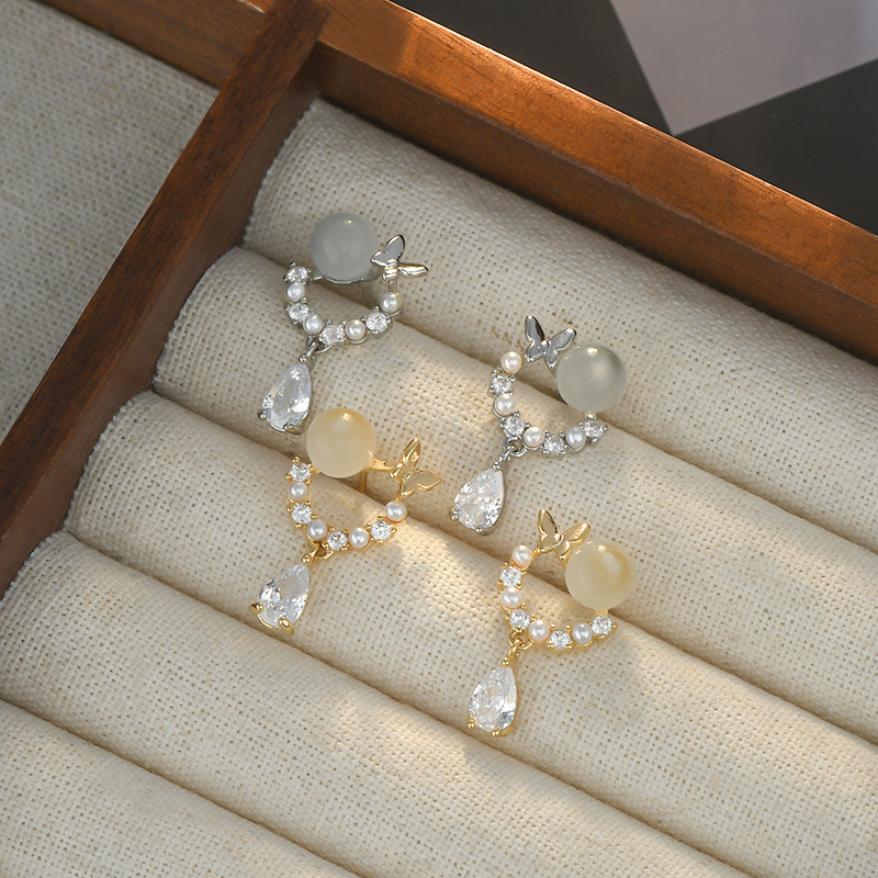 Butterfly ring, water drop earrings, women's golden rhinestone pendant earrings, French ethereal elegance full image