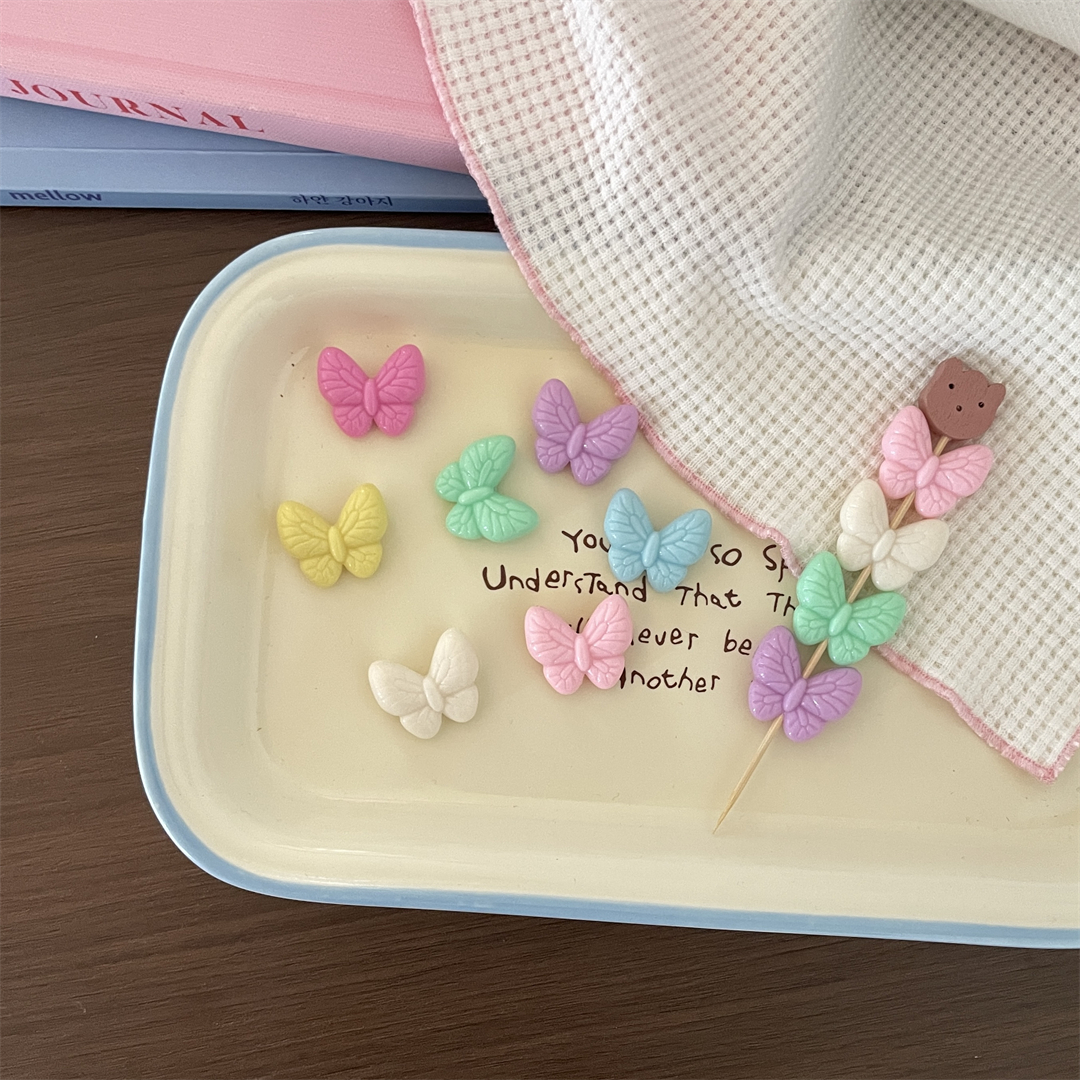 Chen Ming's acrylic solid color butterfly Flying little butterfly DIY handcrafted beads and loose beads to make mobile phone chain jewelry accessories Application Scenario
