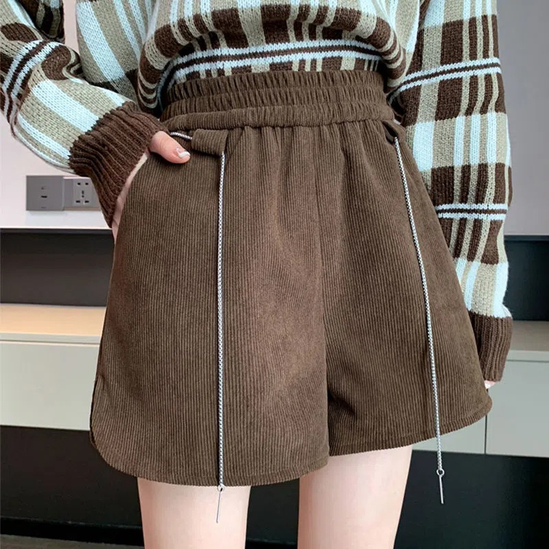 Corduroy chain wide-leg pants for women, spring, autumn and winter, Korean loose and flattering casual shorts, fashionable and versatile high-waisted boots and pants Item Picture
