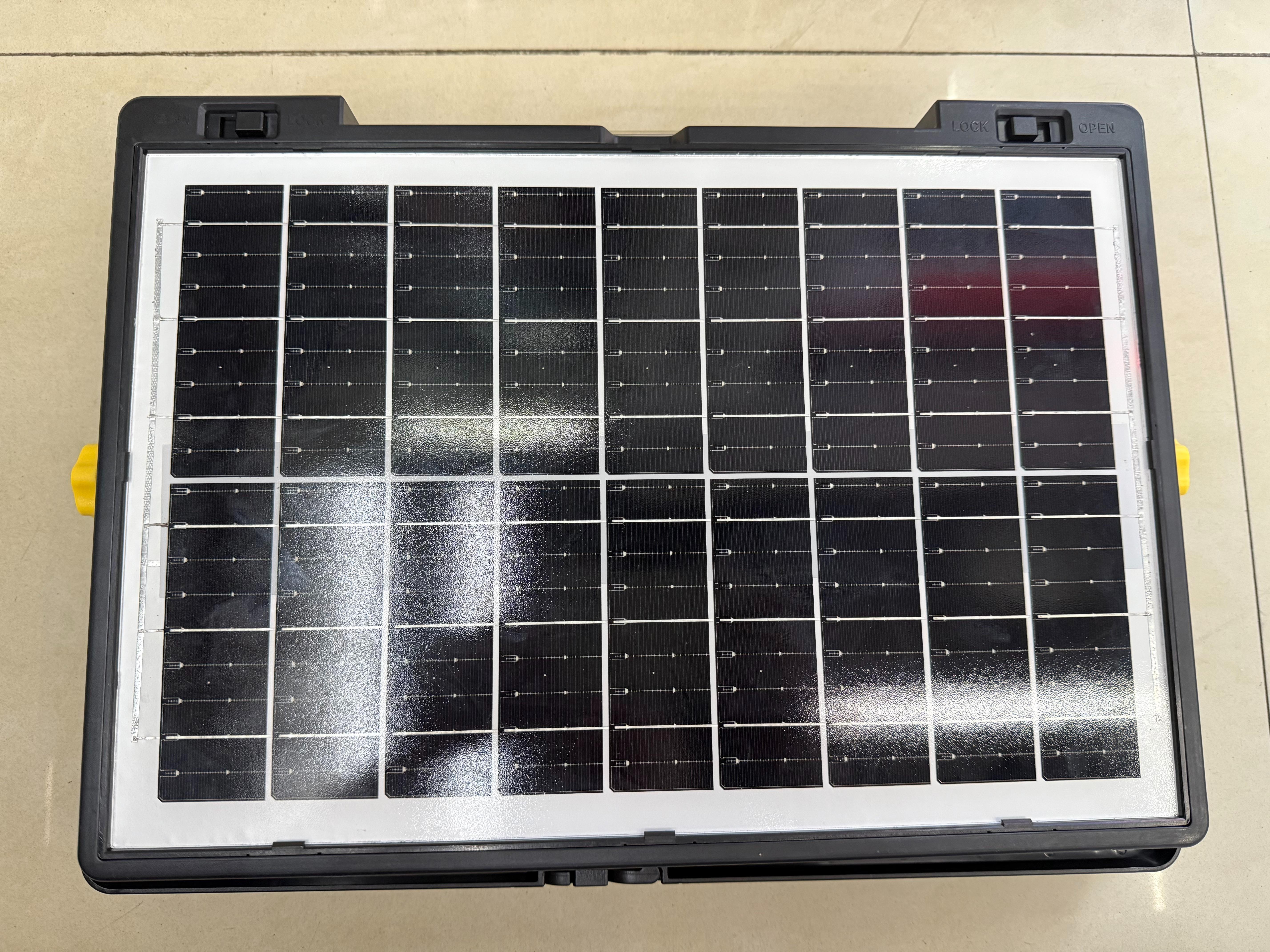 The XB-922BT solar panel radio with a light can be used for illumination in the wild, camping, outdoor equipment, emergency disaster relief, FM Bluetooth speaker, USBTF card to play music, external power supply, and multi-functional photovoltaic panel Specification image