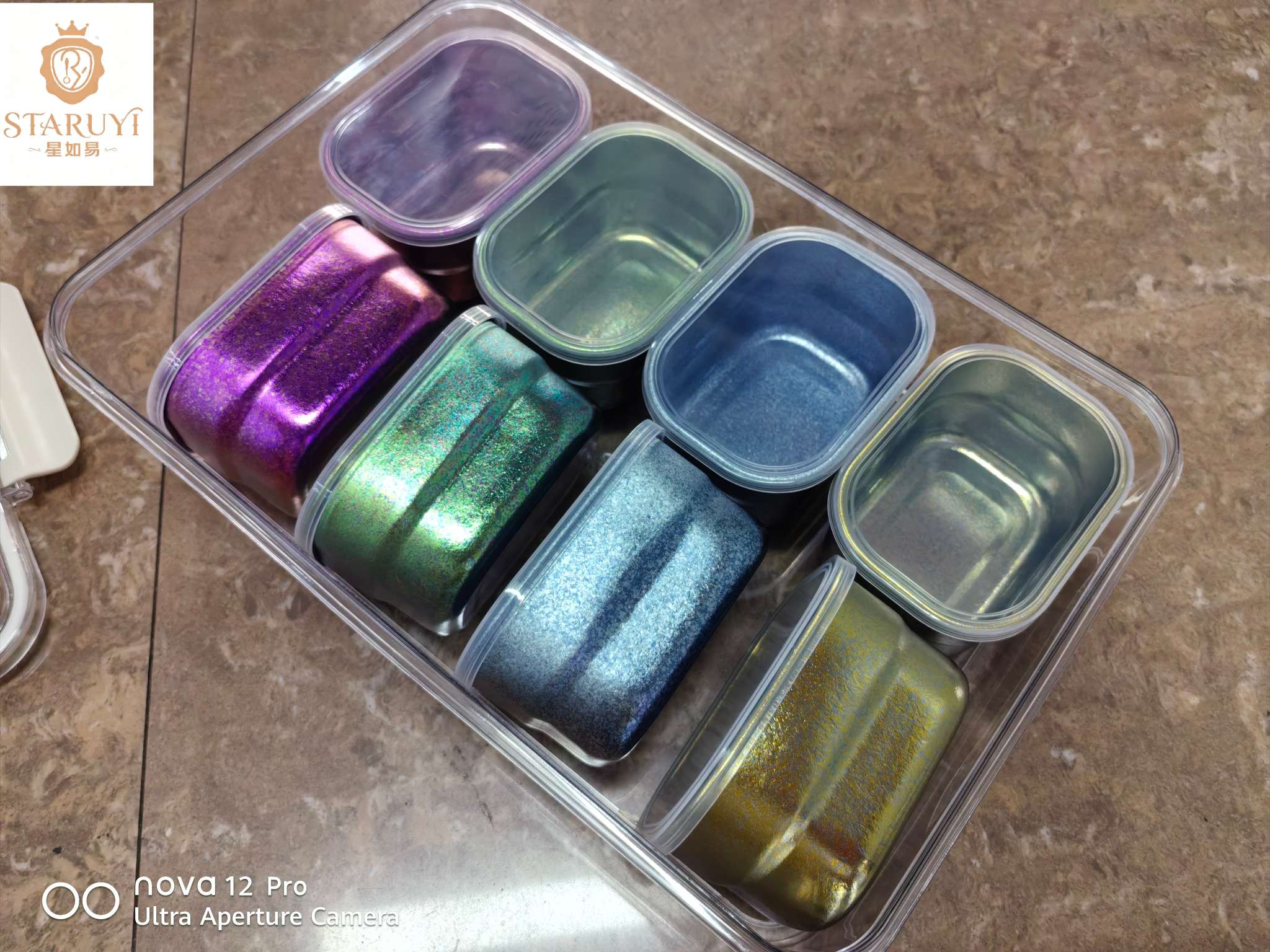 Multi-functional insulated stainless steel lunch box, four-compartment tableware, portable glass safety box, household student lunch box, storage box, titanium alloy material food preservation box Item Picture