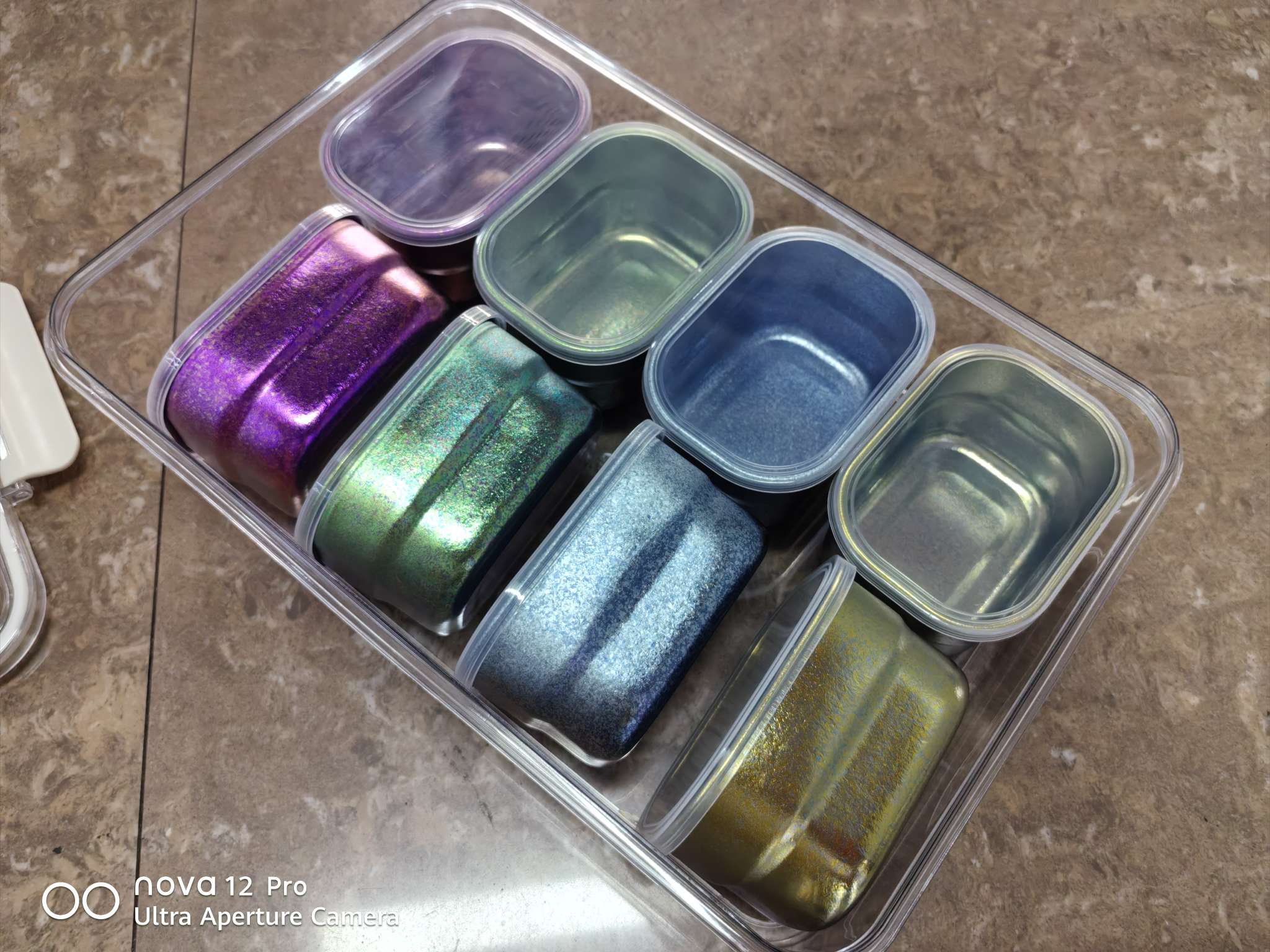 Multi-functional insulated stainless steel lunch box, four-compartment tableware, portable glass safety box, household student lunch box, storage box, titanium alloy material food preservation box