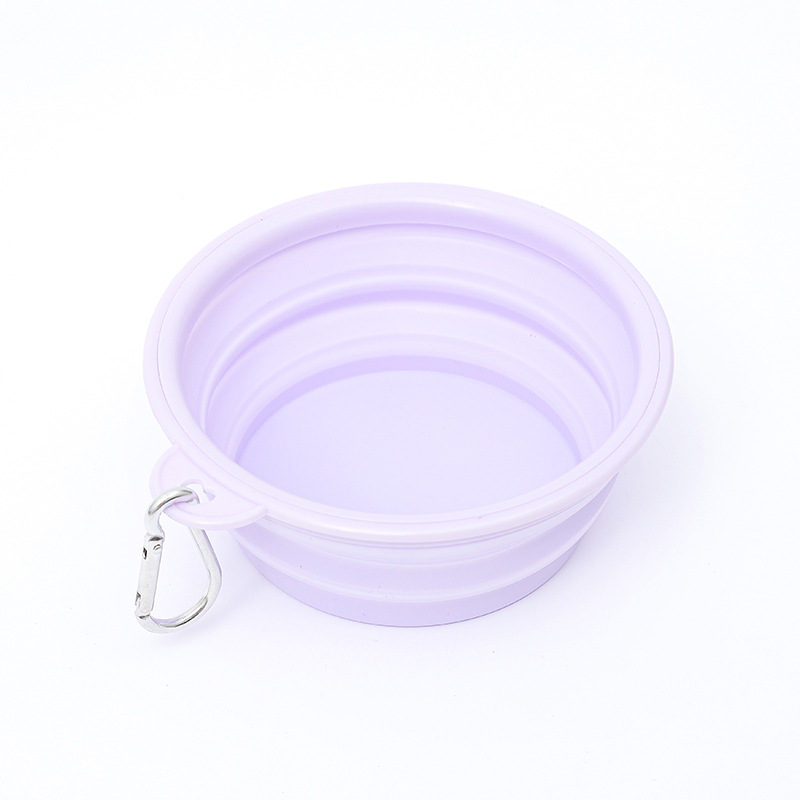 Silicone pet folding bowl, outdoor portable cat and dog travel bowl with climbing buckle, retractable outdoor drinking and feeding bowl, small dog and cat food bowl, pet supplies, pet outdoor supplies Application Scenario