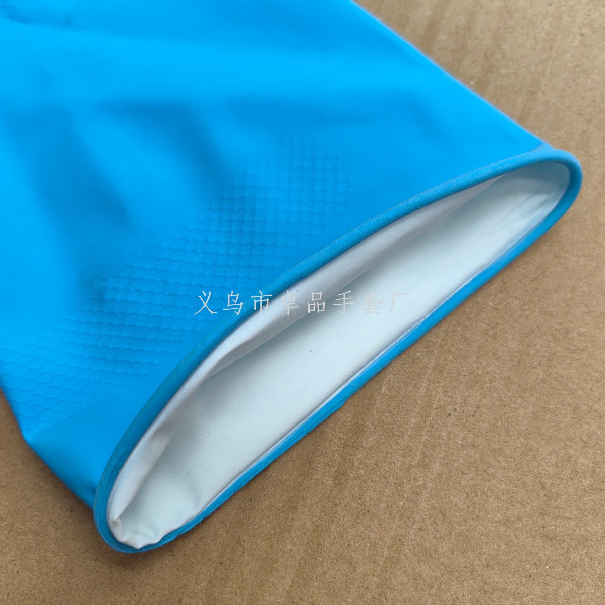 Wholesale of four-season waterproof household, kitchen, dishwashing and laundry gloves with color spray fleece and immersion fleece for foreign trade pic 8