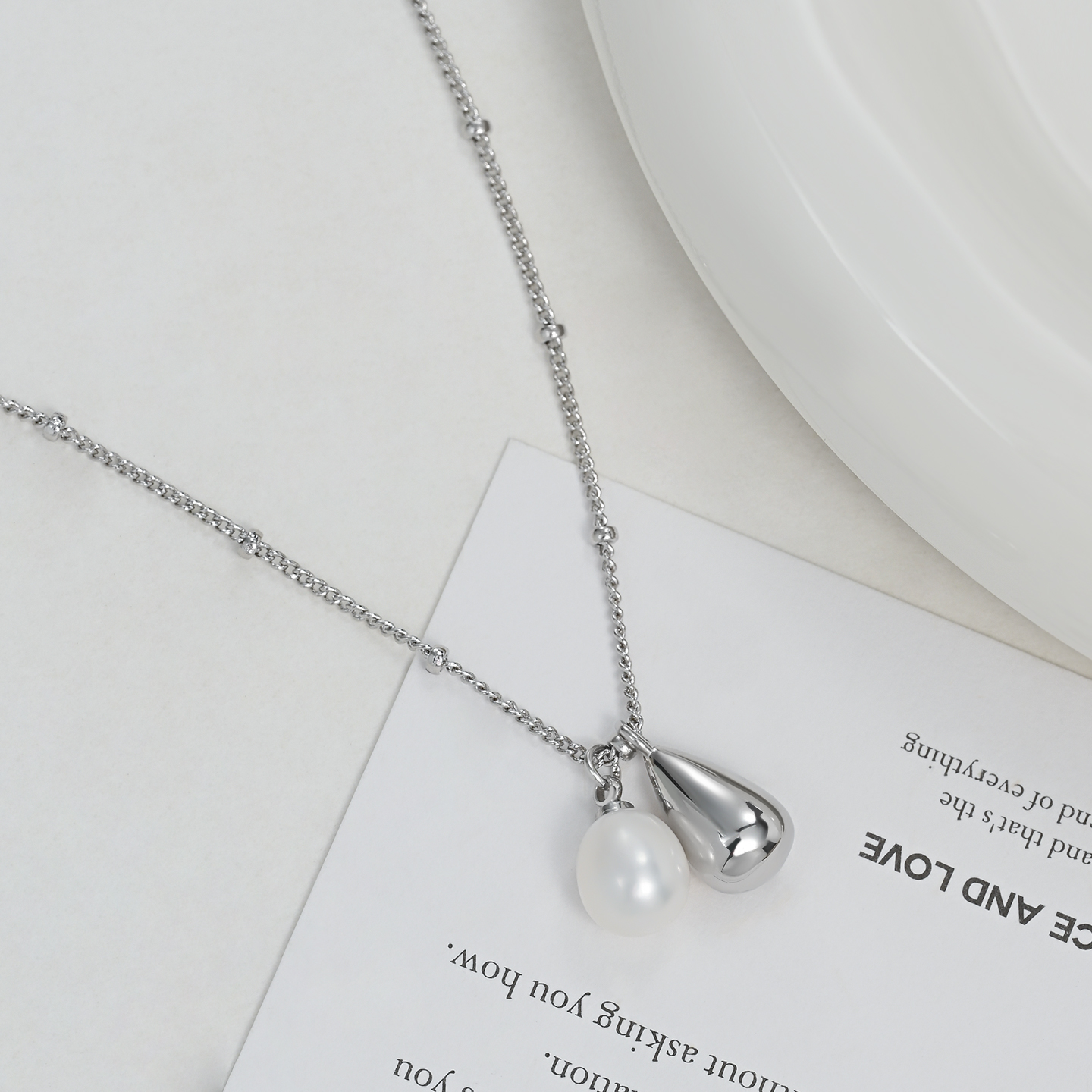 French metal water drop double pendant necklace for women, simple and elegant, gentle commuting style, collarbone chain accessory details Picture
