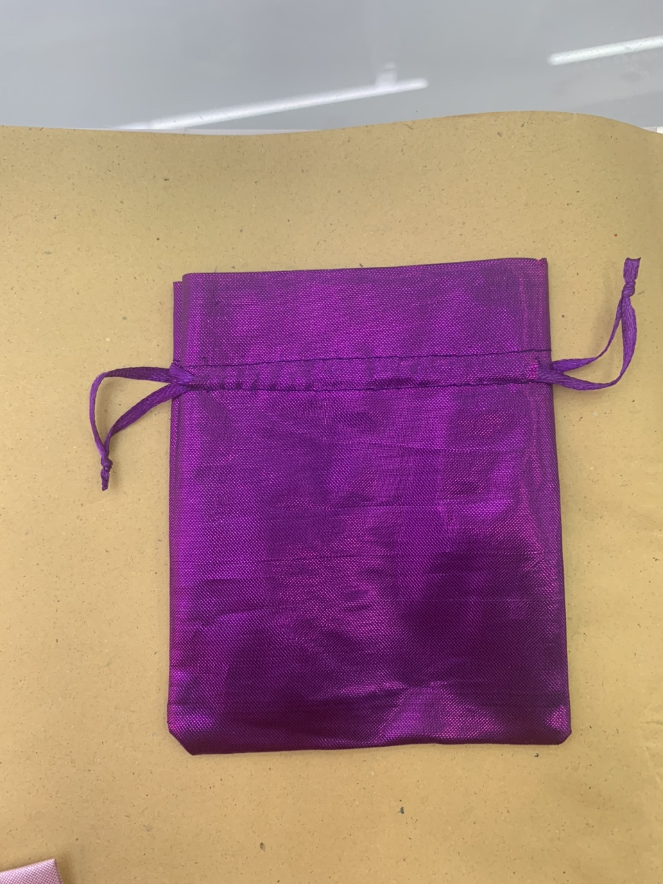Purple drawstring jewelry box, beaded storage bag, multi-functional jewelry lipstick packaging box, portable storage bag