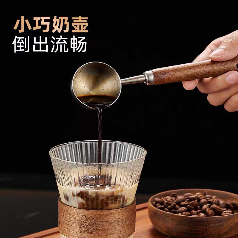 304 stainless steel measuring spoon for coffee and milk powder, wooden handle, does not stick to powder and does not rust, seasoning measuring spoon Application Scenario