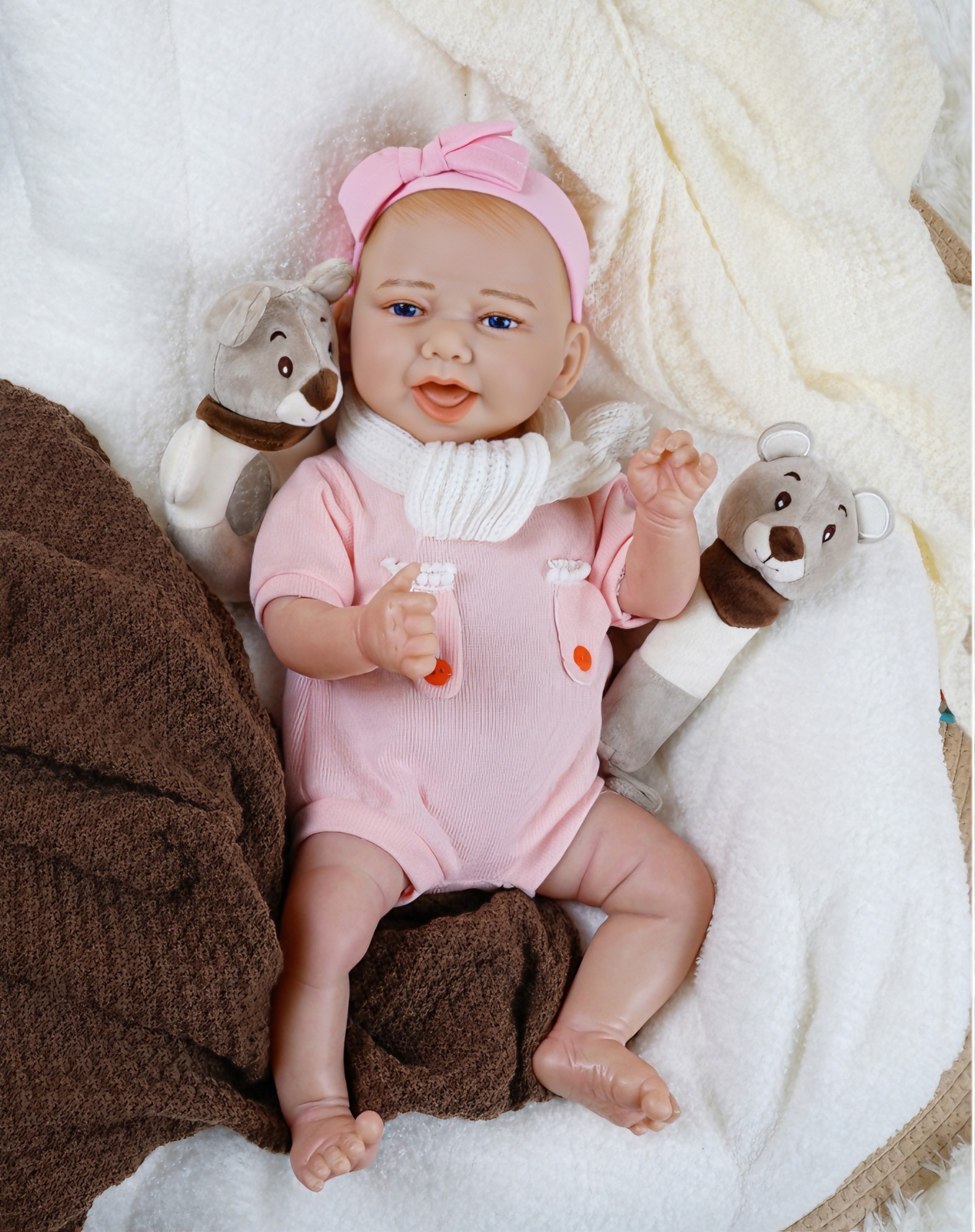 Silicone baby multi-functional cute doll companion doll strap sensor companion doll toy can cry and laugh Application Scenario