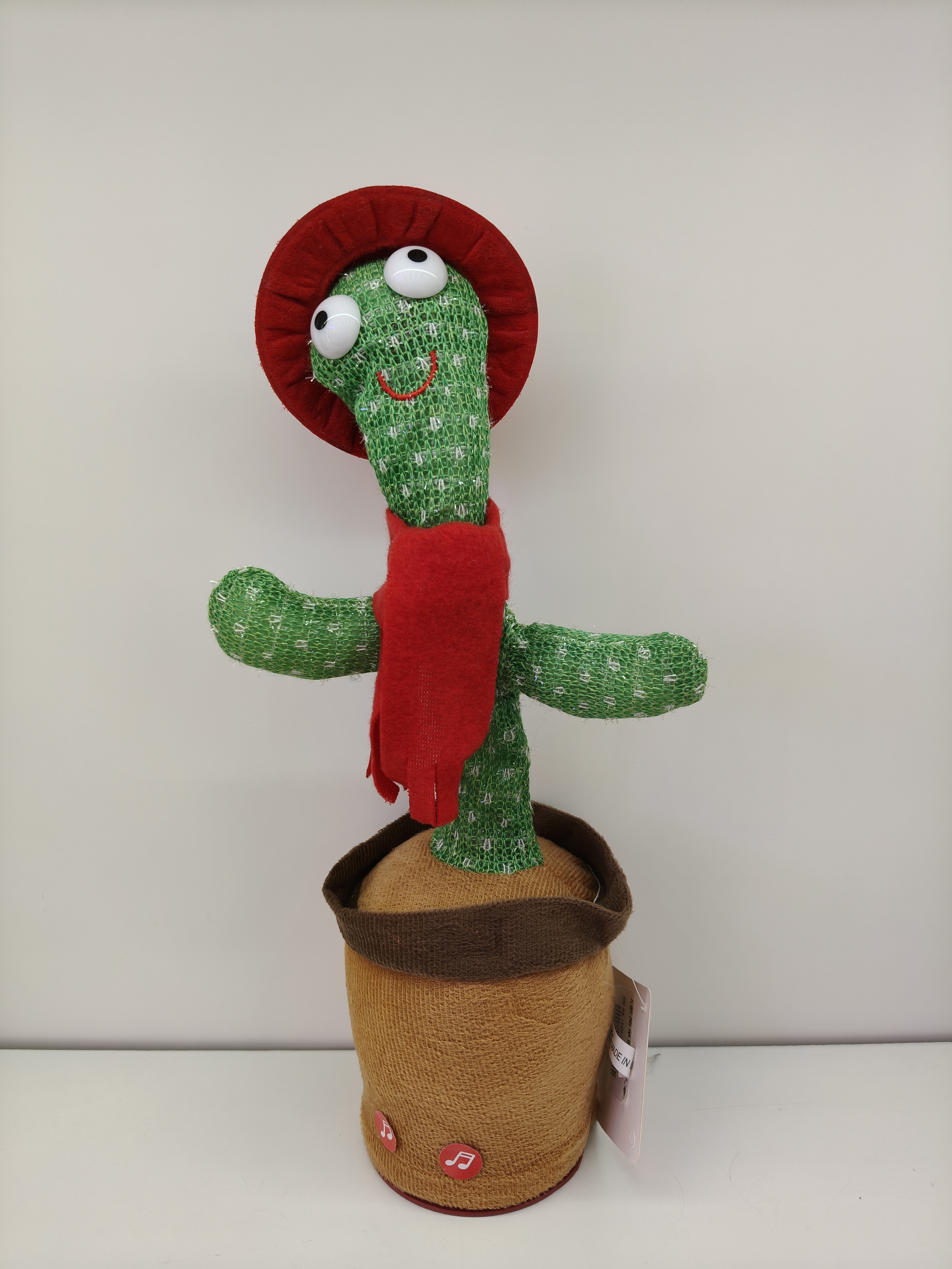 Style A simple clothing: Cactus learning to speak and dance, cactus Twisting toy Application Scenario