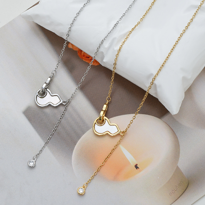This Chinese-style mother-of-pearl gourd pendant tassel necklace with a loop design is a versatile and popular online celebrity necklace details Picture
