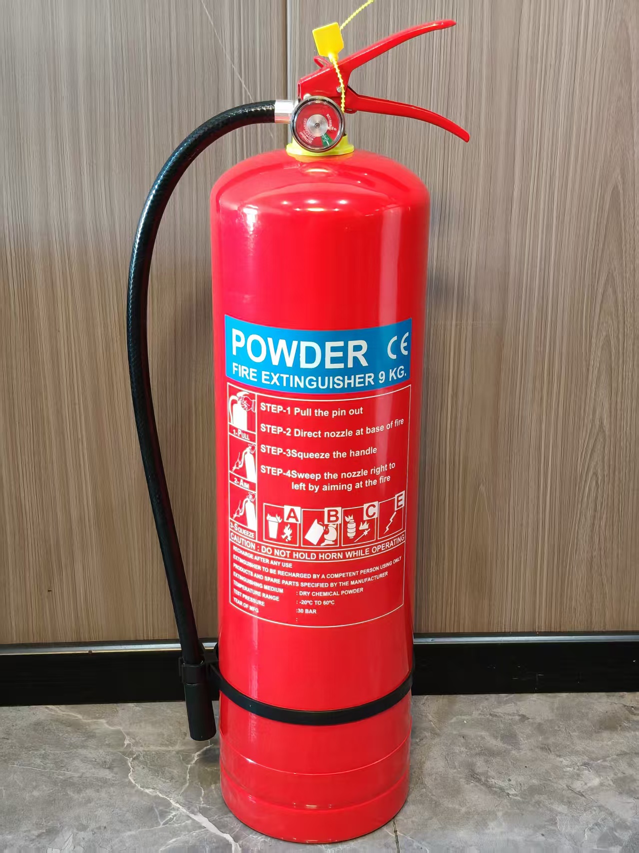 9kg multi-combination dry powder fire extinguisher set, with standard CE valve, suitable for fire safety layout in different Spaces, red handle copper natural color domestic valve + domestic red gauge details Picture