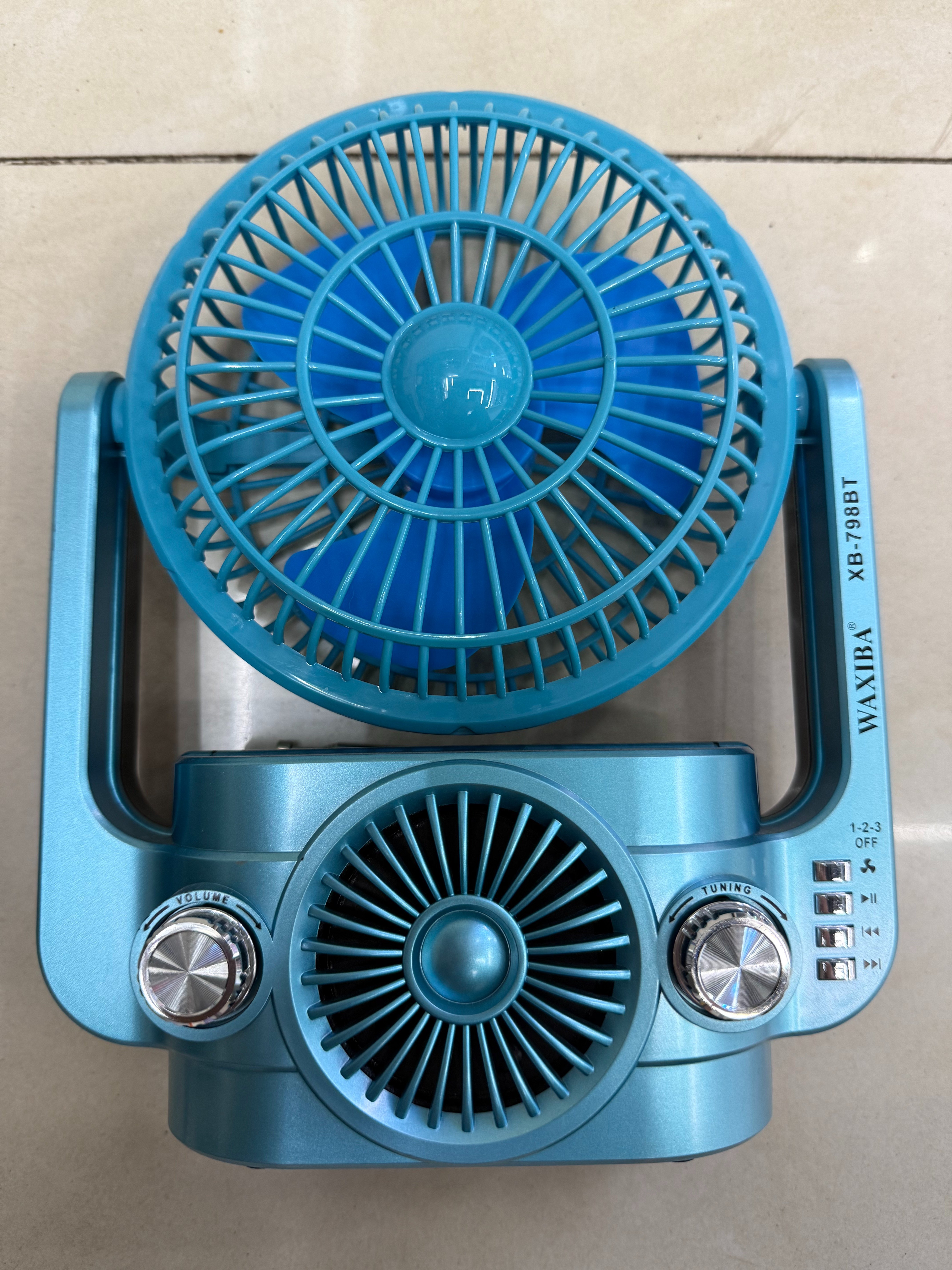 XB-798BT fan radio Bluetooth Speaker, multi-band, multi-functional desktop ornament, USB music, TF card for playing music, used by the elderly for charging, cooling, heat dissipation and blowing